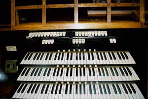 Original Austin keydesk at St. Pius X church